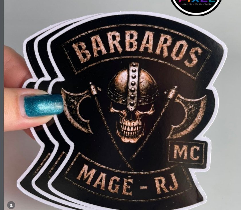 Adesivo personalizado para motoclube Bárbaros MC com brasão e alta durabilidade